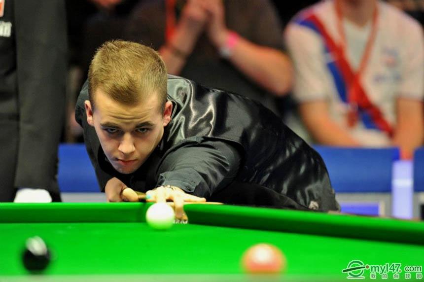 于年龄的人 于年龄的人